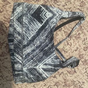 Lululemon sports bra